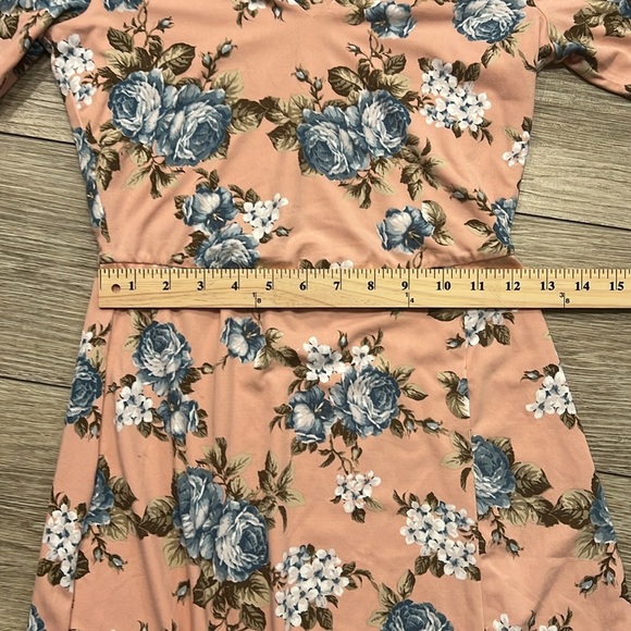 NWT XS Beautiful pink and blue floral dress - Picture 7 of 7